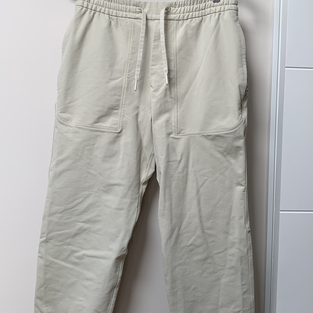 Lululemon Men's Cream Pants